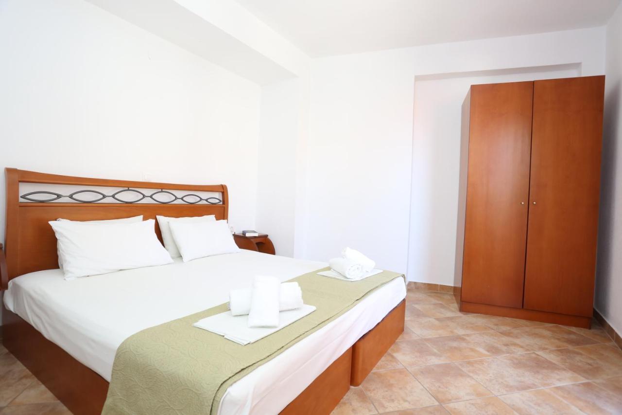 Palia Platia Apartments Пефкохорі Екстер'єр фото