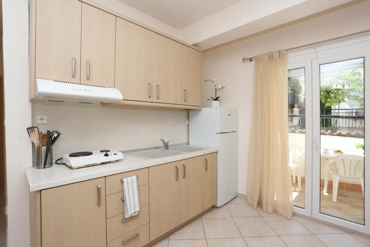 Palia Platia Apartments Пефкохорі Екстер'єр фото