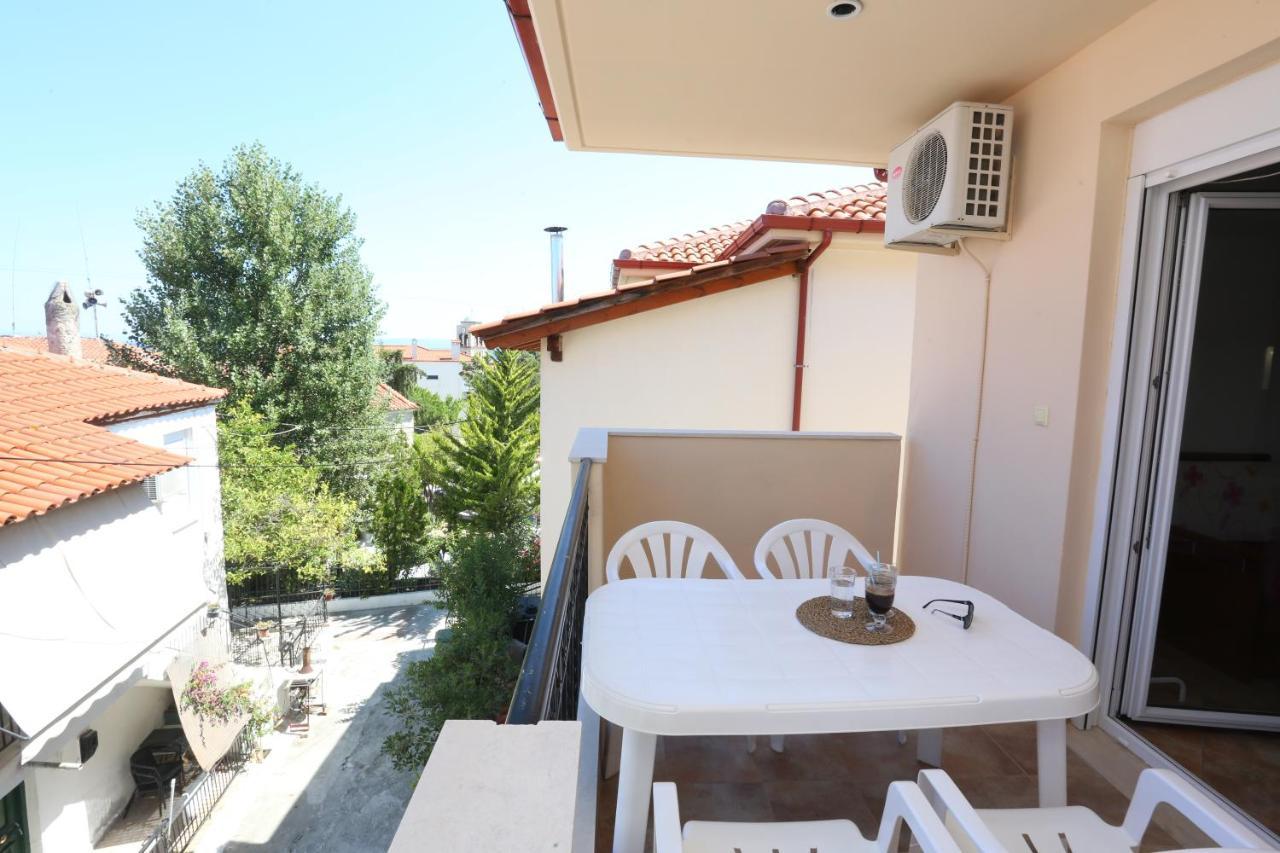 Palia Platia Apartments Пефкохорі Екстер'єр фото